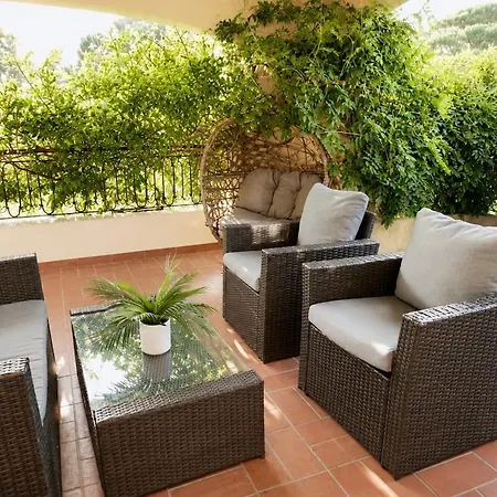 بيت للعطل Family With Private Pool