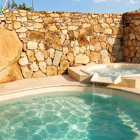 Family With Private Pool *