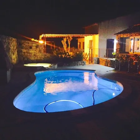 Family With Private Pool *
